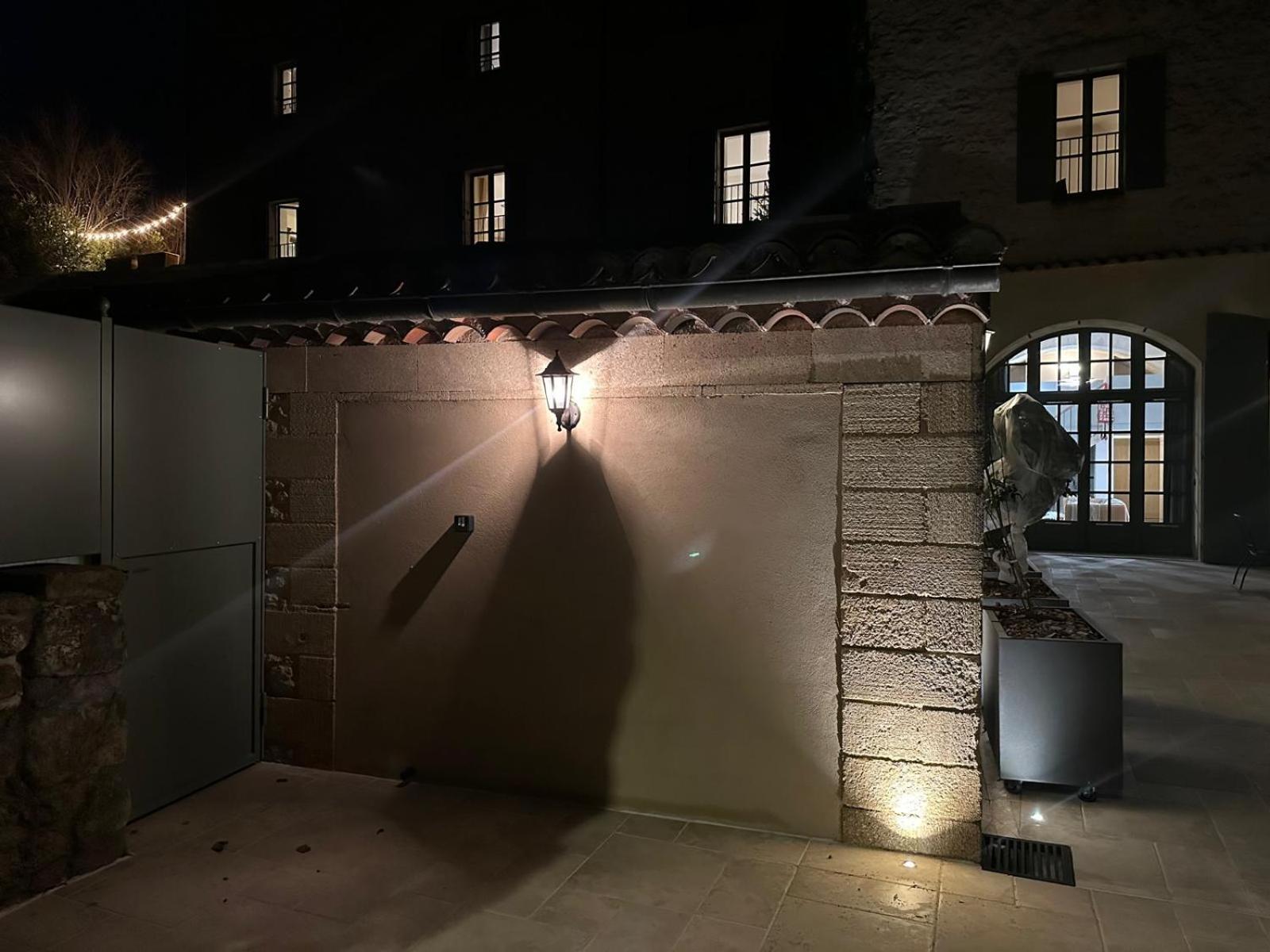 Appartement Avec Piscine Privee Dans Residence Pour 6 Personnes Uzès Exterior foto