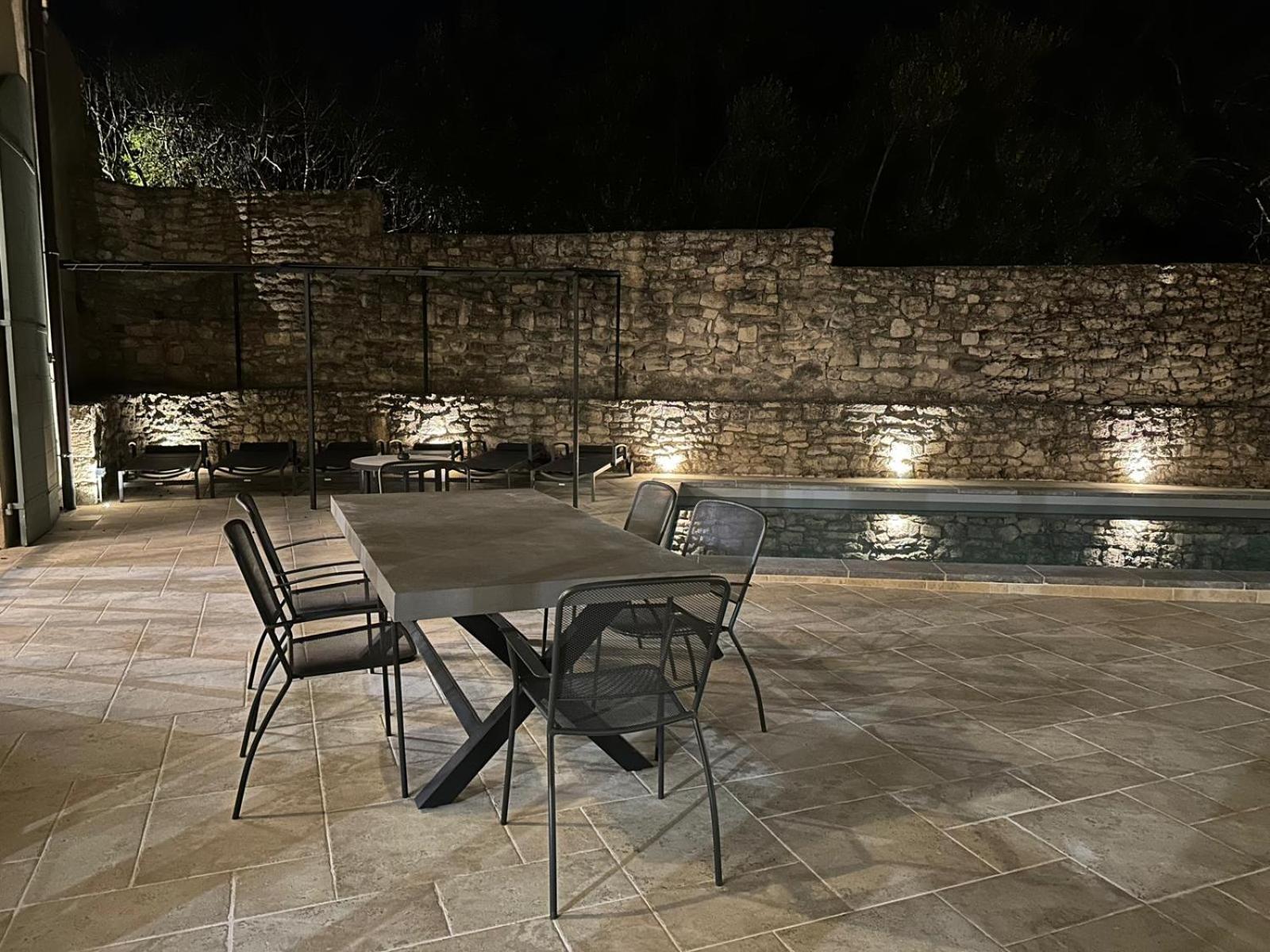 Appartement Avec Piscine Privee Dans Residence Pour 6 Personnes Uzès Exterior foto