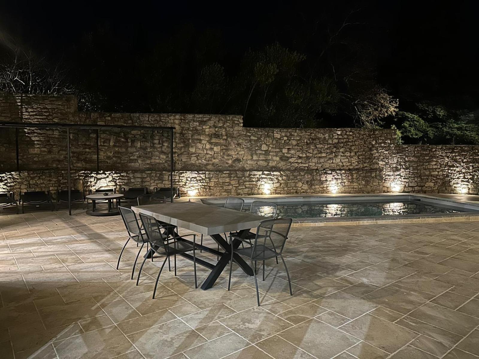 Appartement Avec Piscine Privee Dans Residence Pour 6 Personnes Uzès Exterior foto